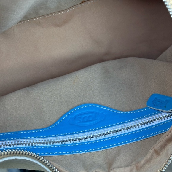 Tod's Blue and Tan Shoulder Bag with Slouchy Design - Picture 15 of 16